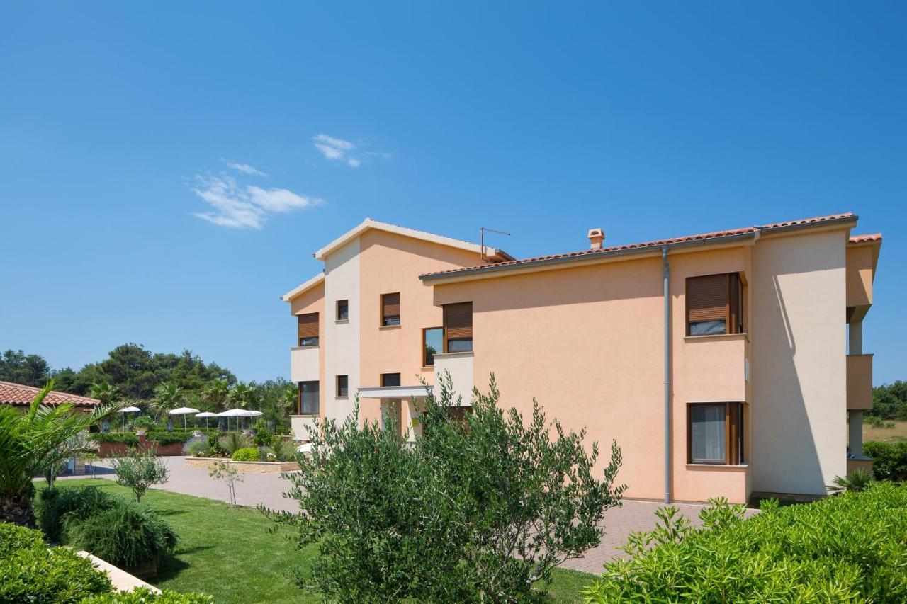 Villa Malibu One Vir Exterior photo