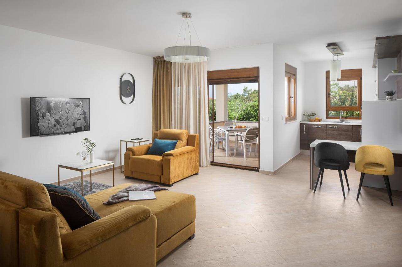 Villa Malibu One Vir Exterior photo